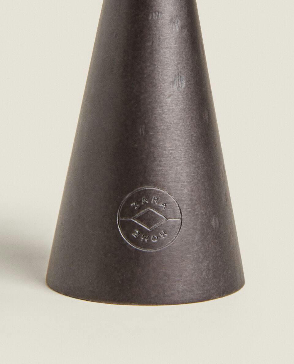 CONICAL CANDLE SNUFFER