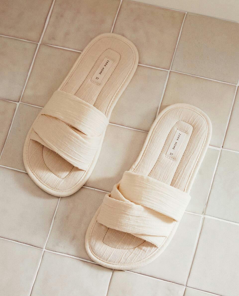 MUSLIN OPEN SLIPPERS