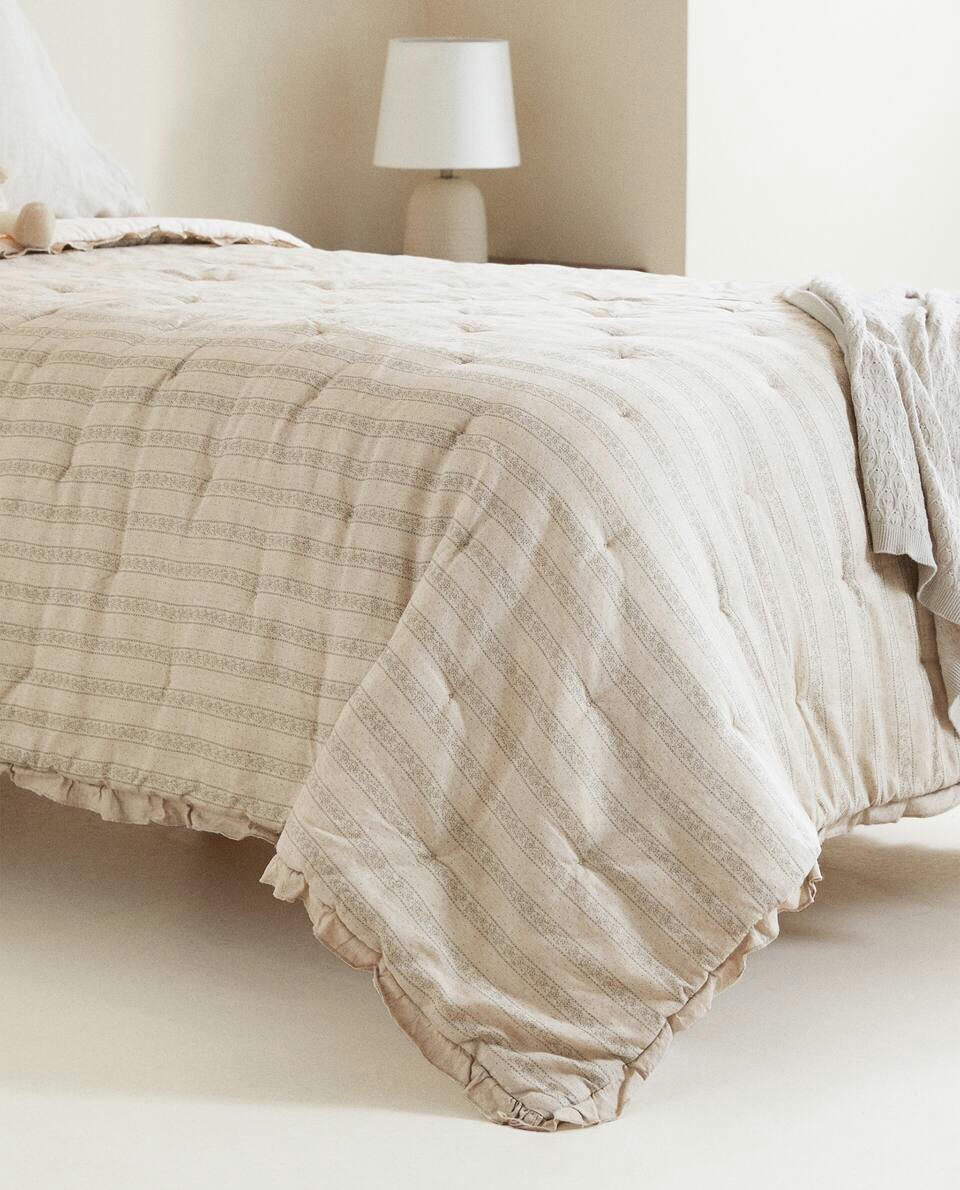 STRIPED QUILT