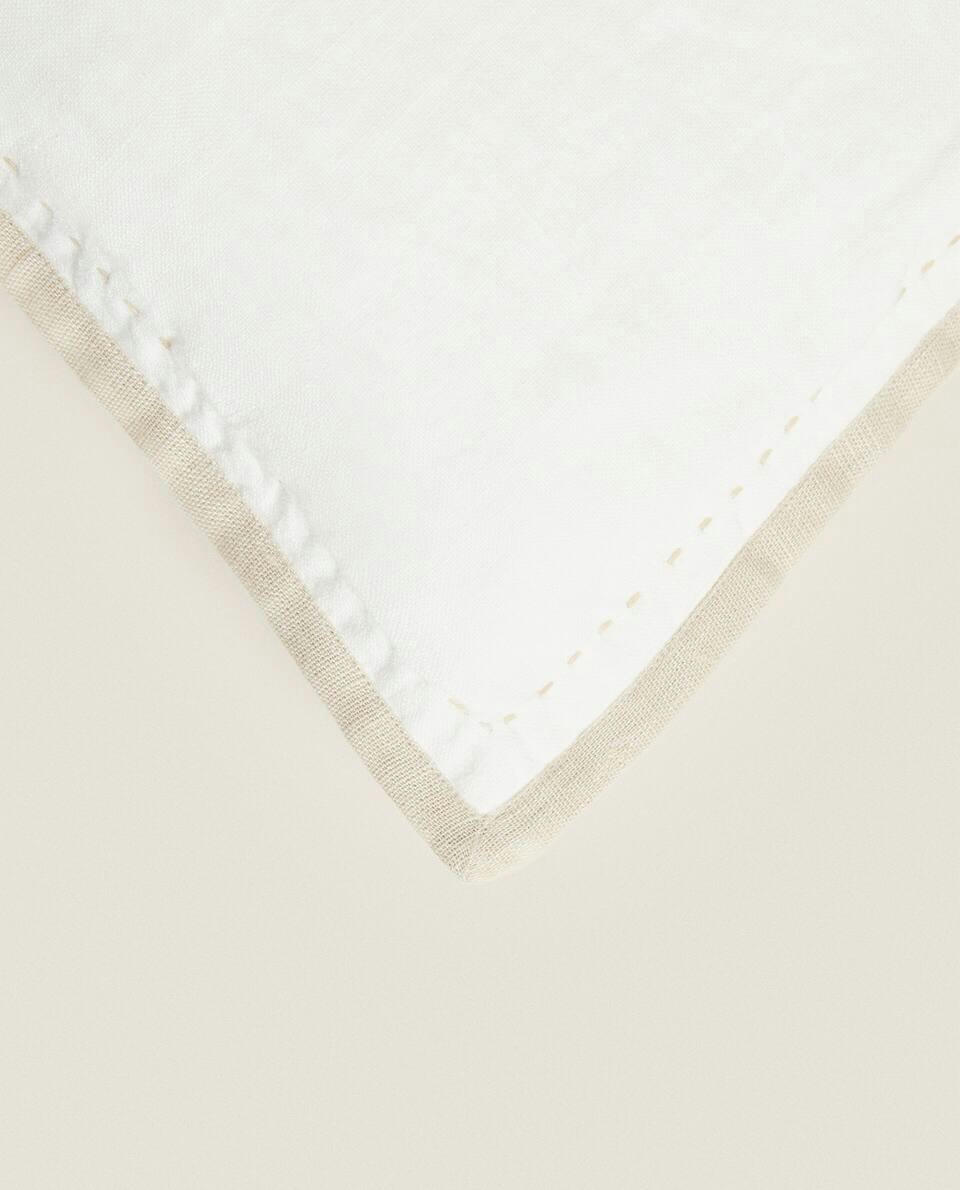 CUSHION COVER WITH CONTRAST EDGE