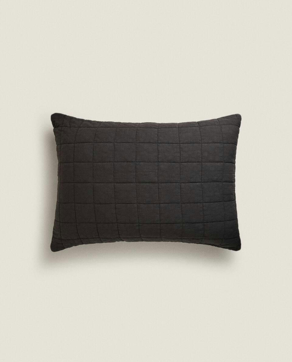 XXL QUILTED CUSHION COVER