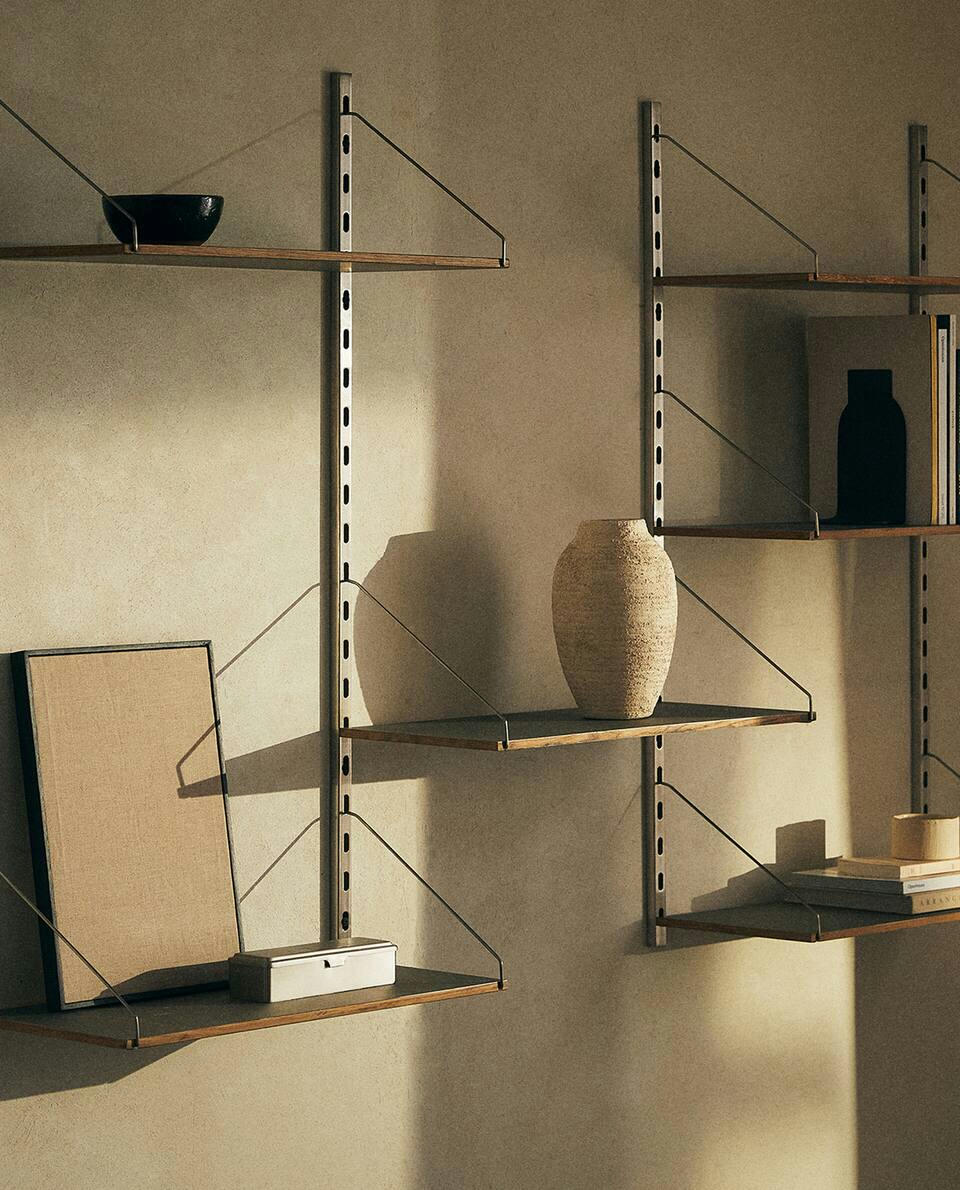 BOOKCASE WITH STEEL SHELVES