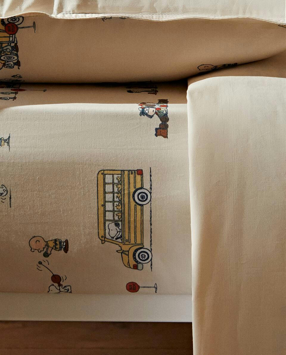 PEANUTS? FITTED SHEET