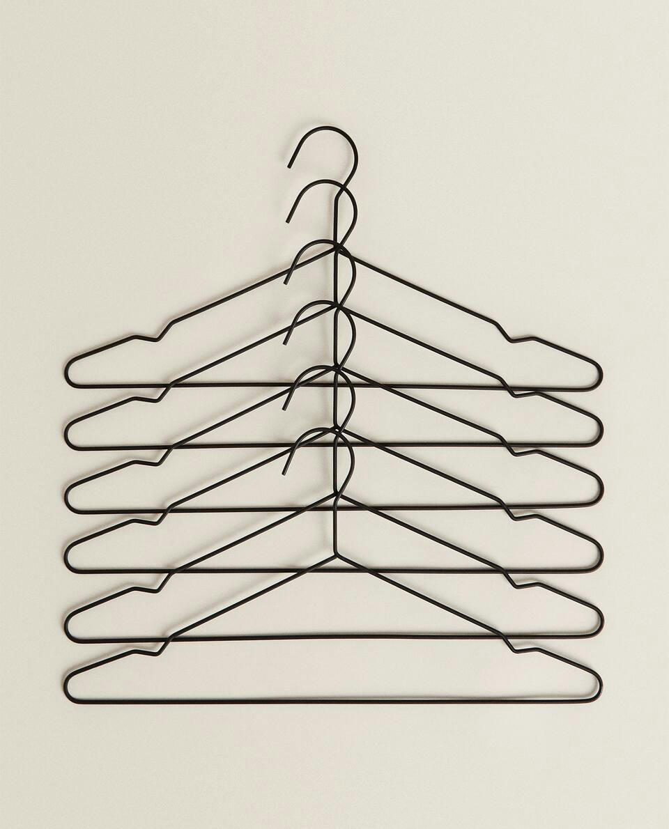 RUBBERISED HANGERS (PACK OF 6)