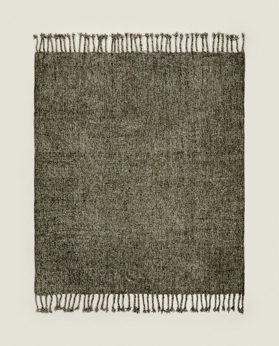 CHUNKY CHENILLE BLANKET