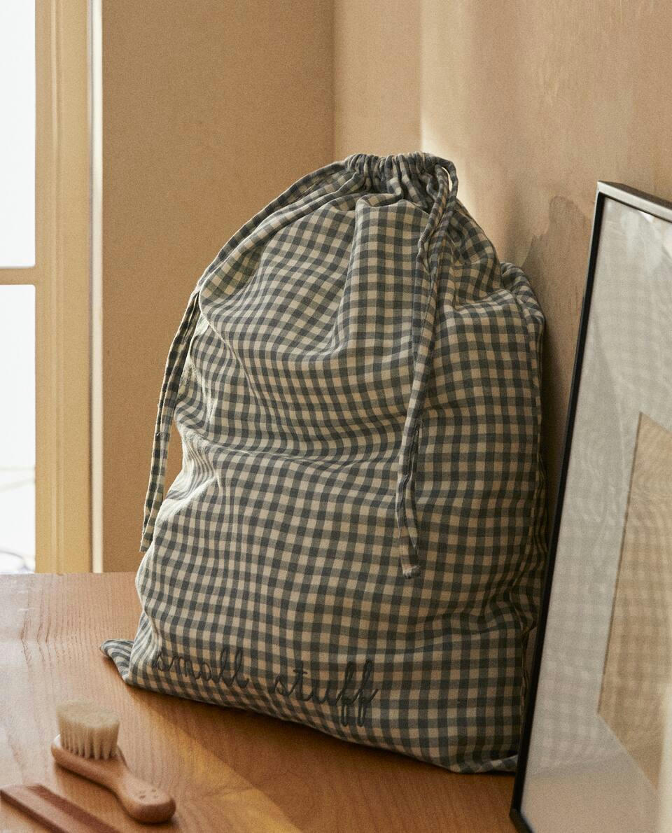 CHILDREN’S GINGHAM LAUNDRY BAG