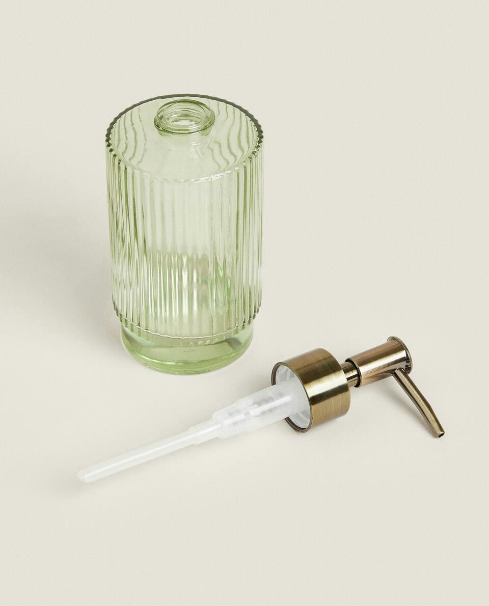 RAISED DESIGN GLASS BATHROOM SET