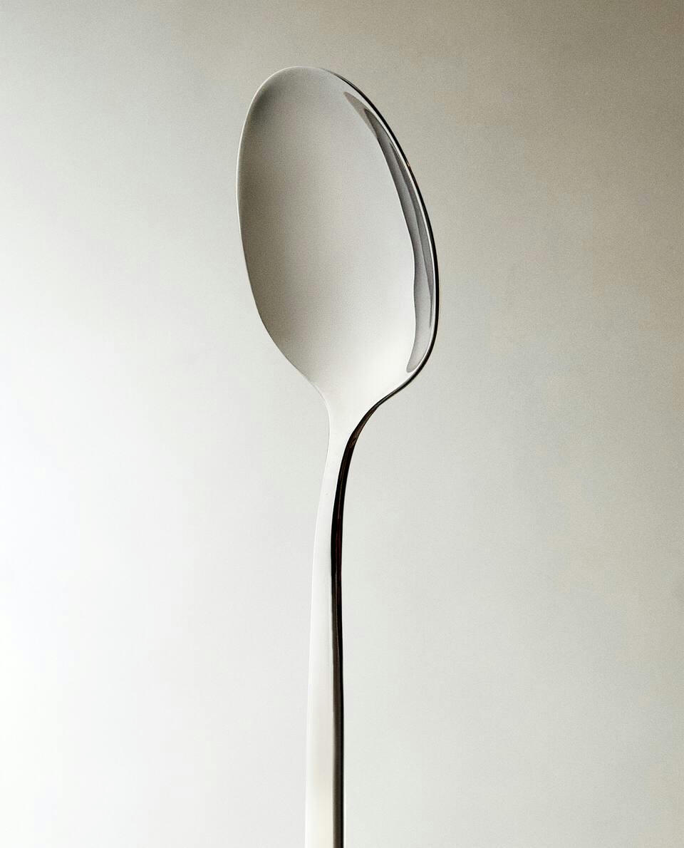 SERVING SPOON WITH EXTRA-FINE HANDLE