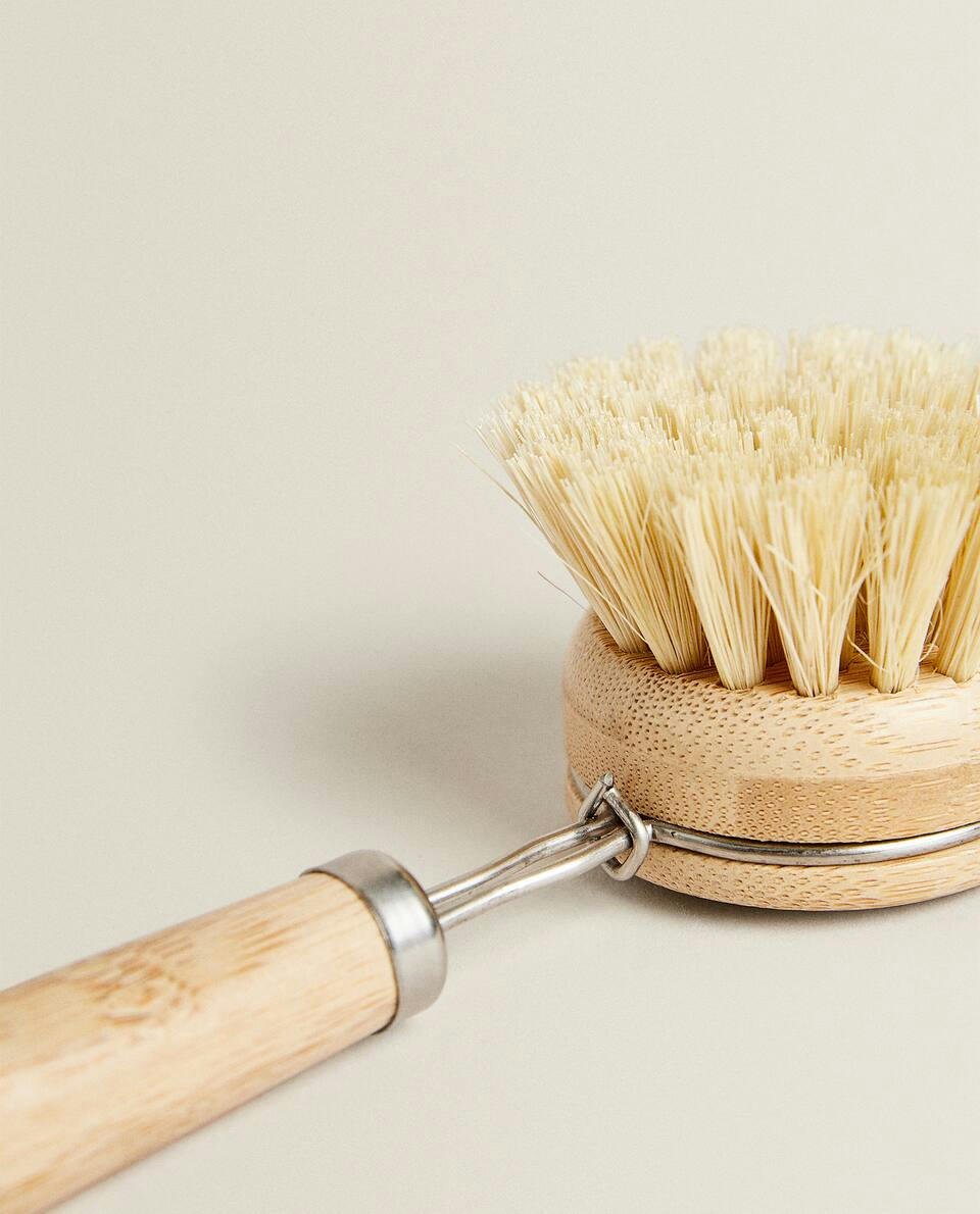 WOODEN TABLEWARE BRUSH