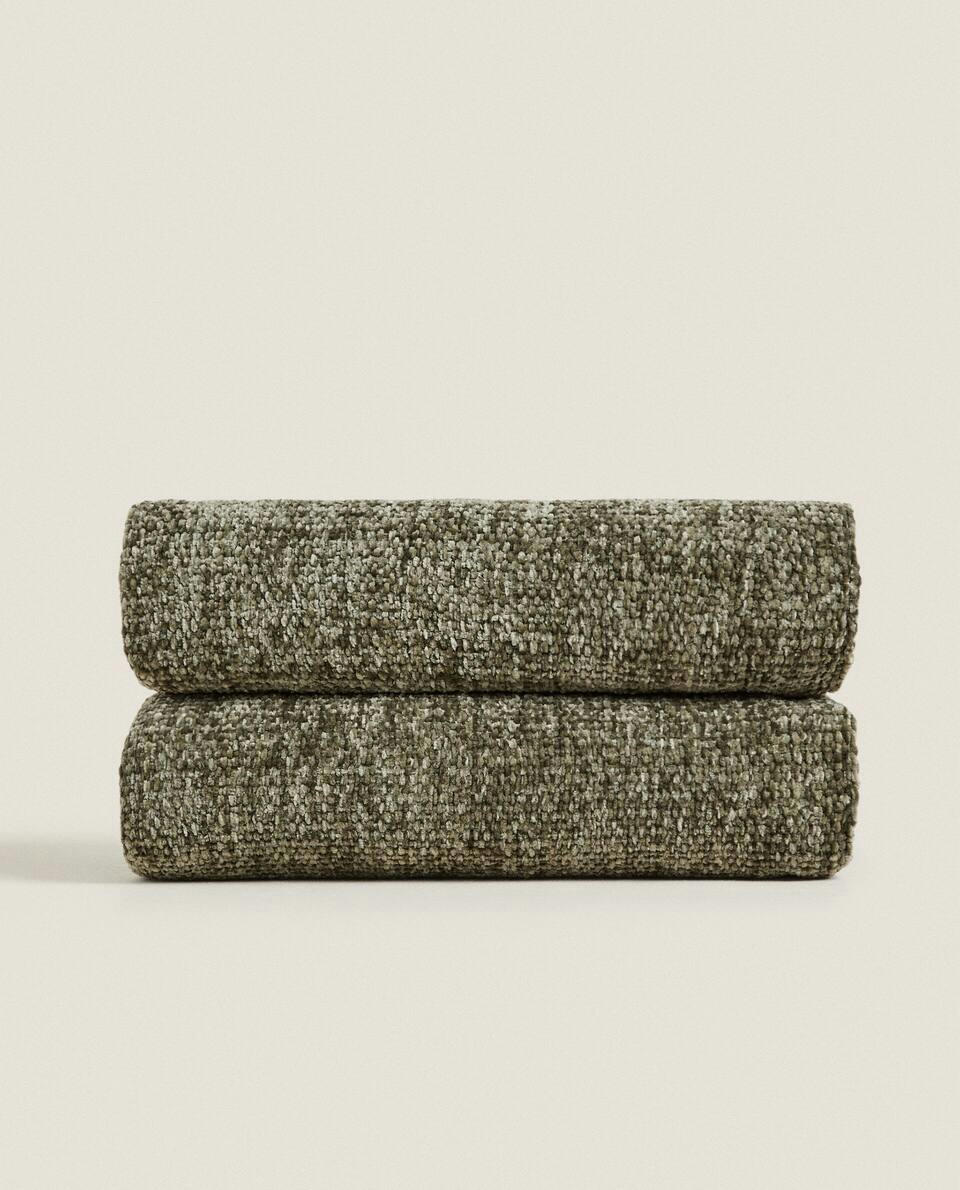 CHUNKY CHENILLE BLANKET