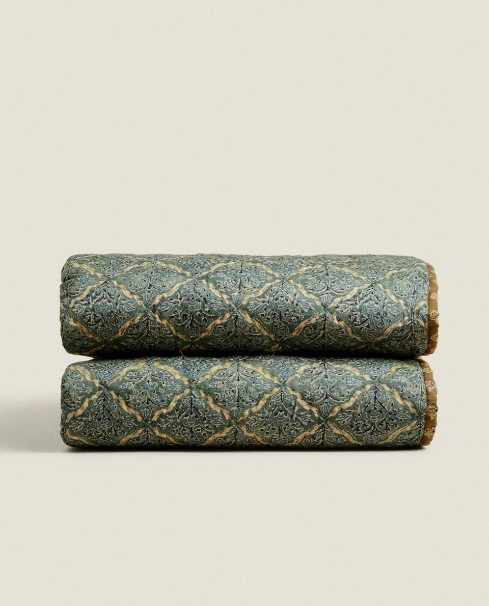 PRINTED QUILTED BLANKET