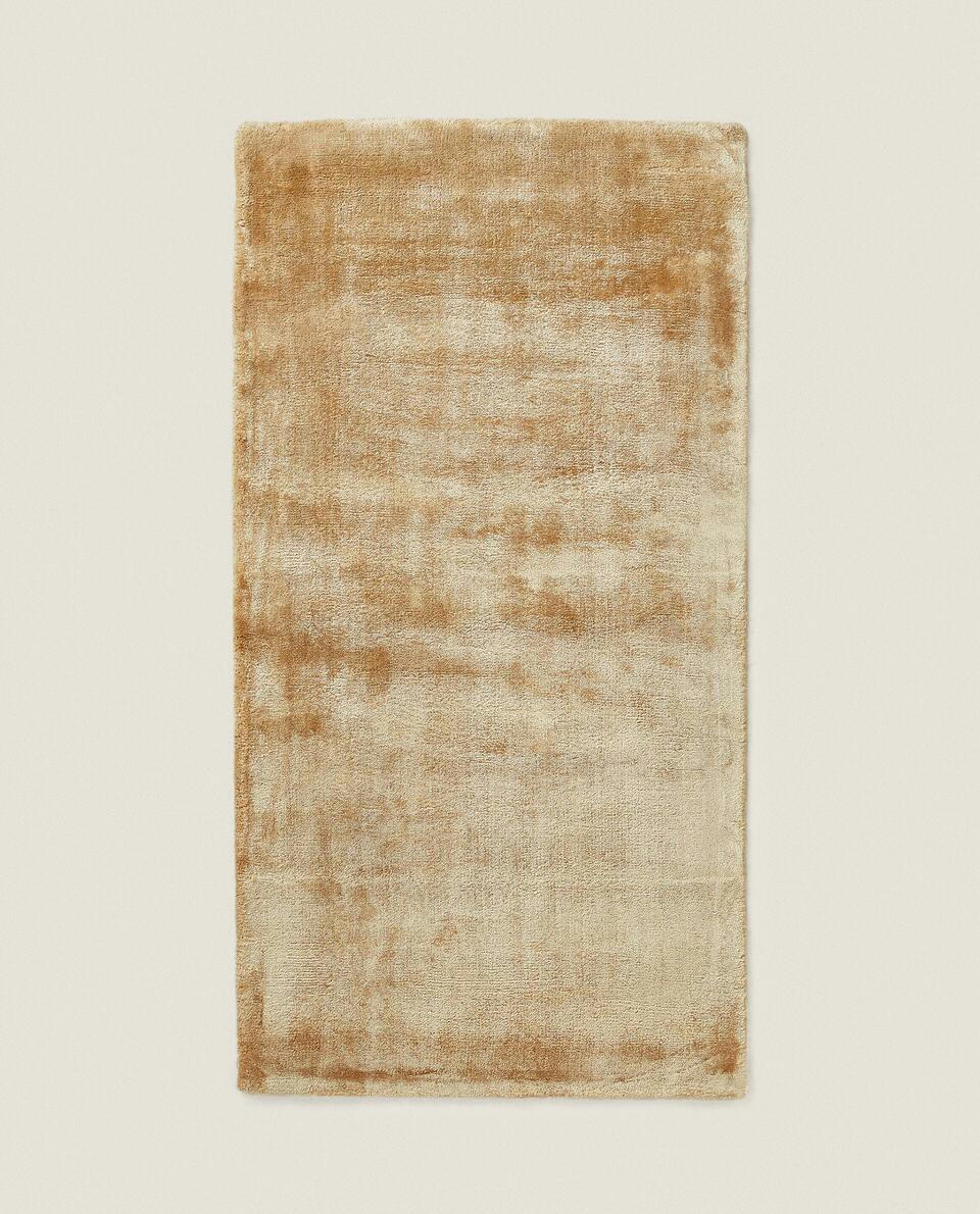 GOLDEN VISCOSE RUG