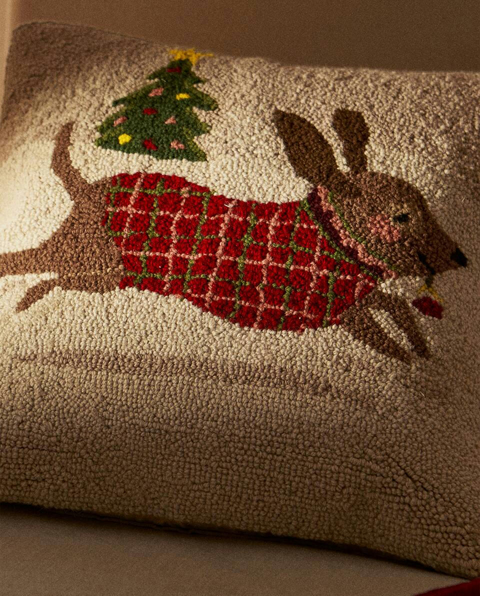 BOUCLé CHRISTMAS DOG CUSHION COVER