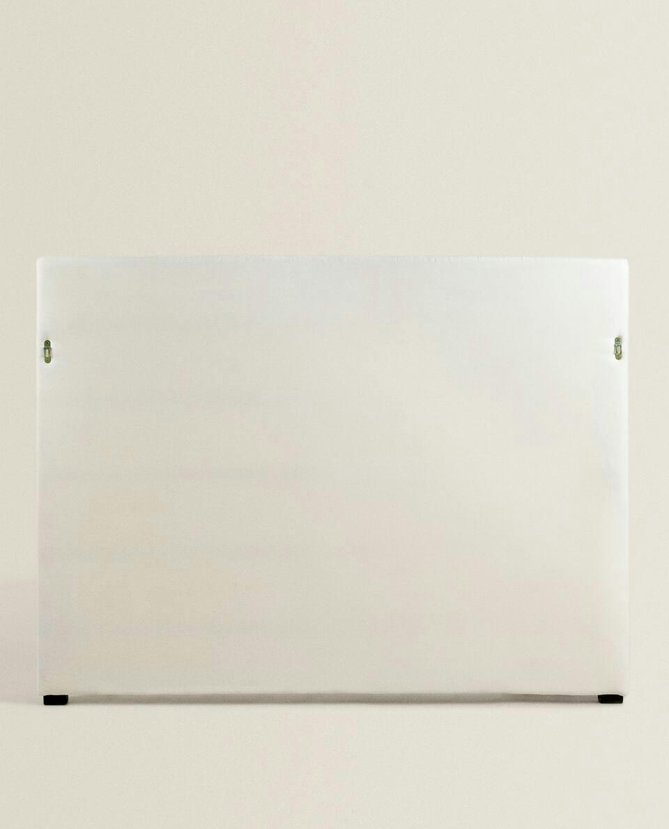 HEADBOARD WITH LINEN COVER