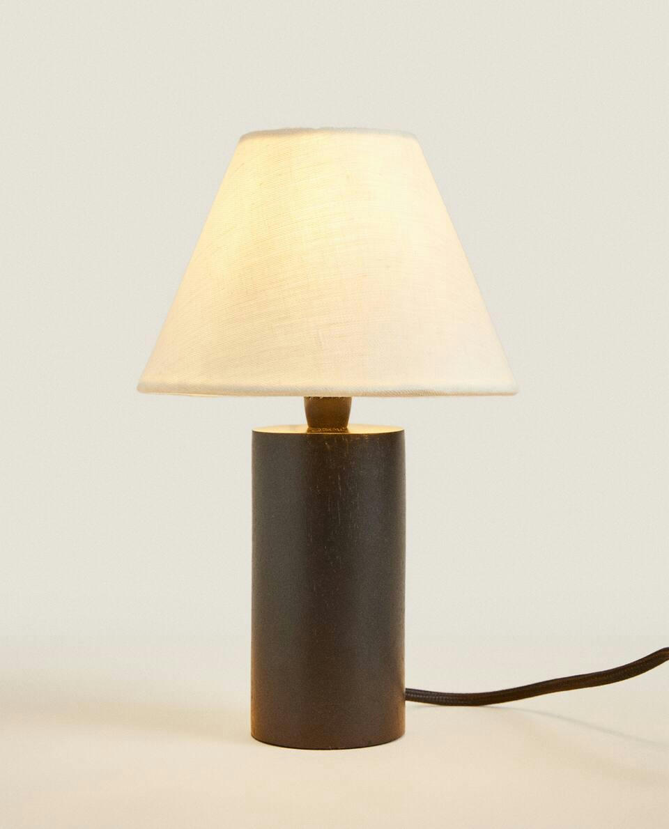 CYLINDRICAL BASE LAMP