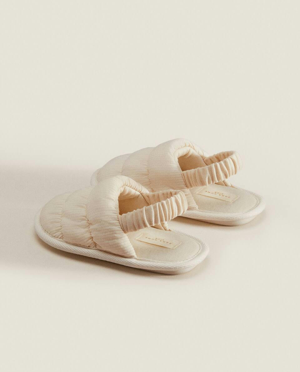 QUILTED SLIPPERS