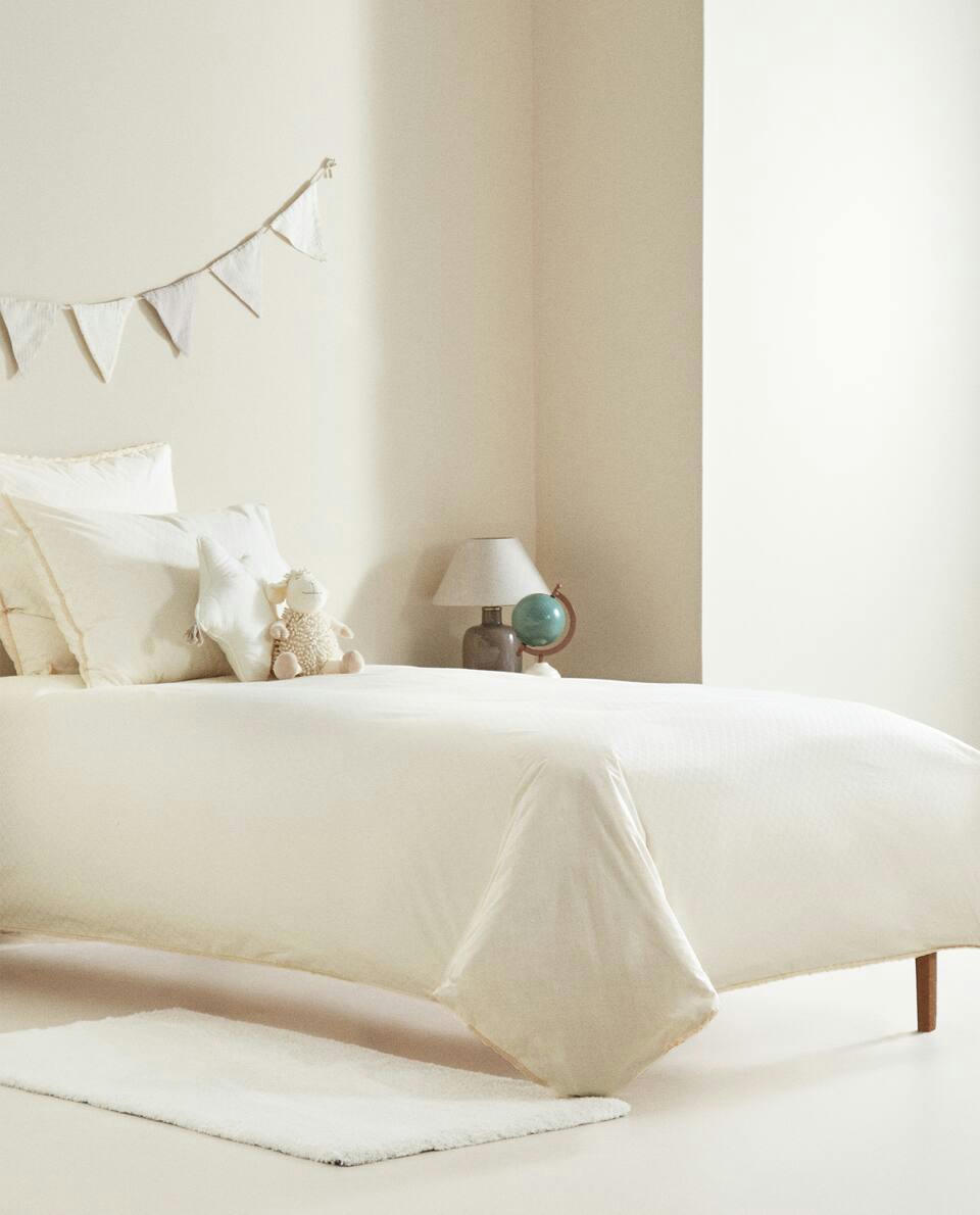 CHILDREN’S FLORAL FITTED SHEET