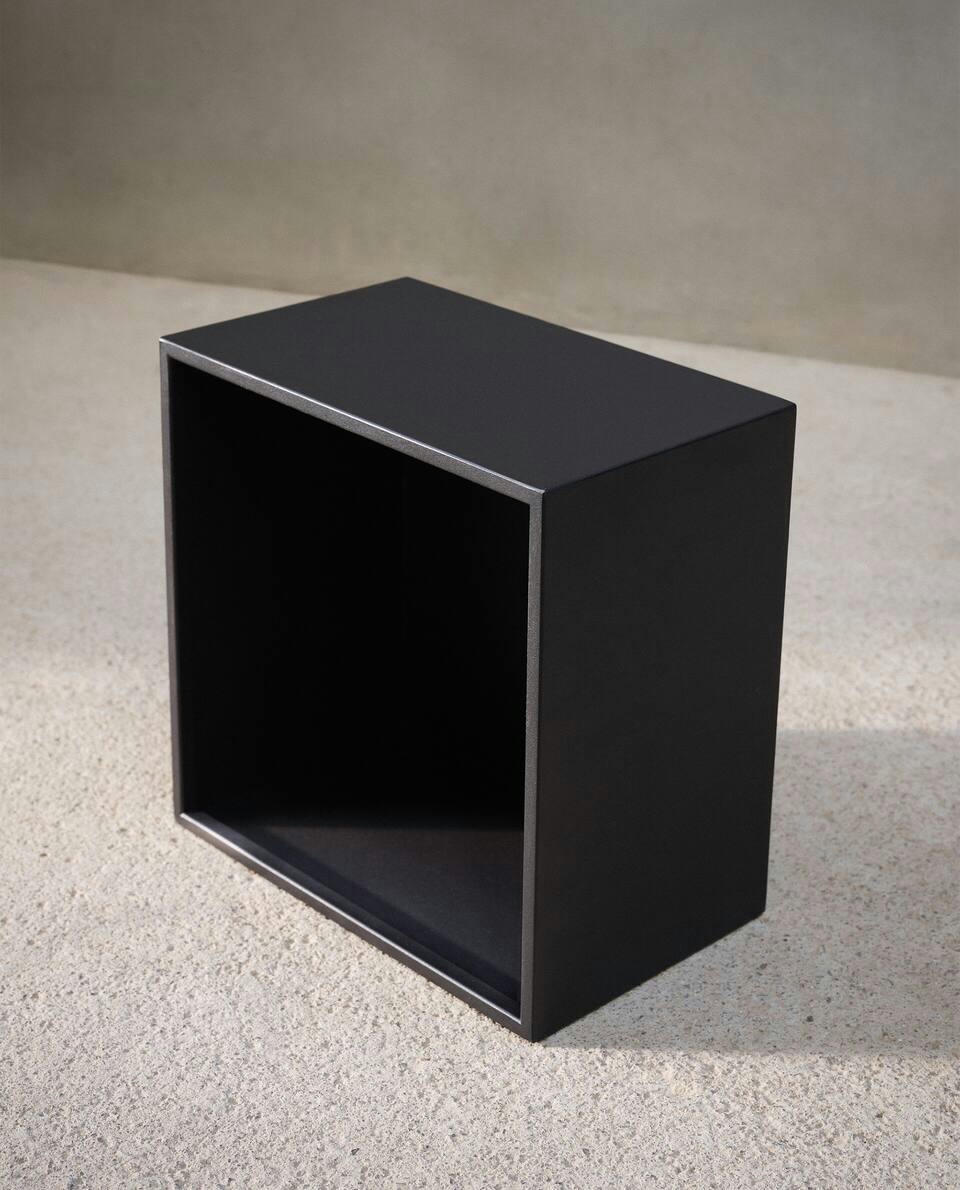 FURNITURE | ACCESSORIES 01