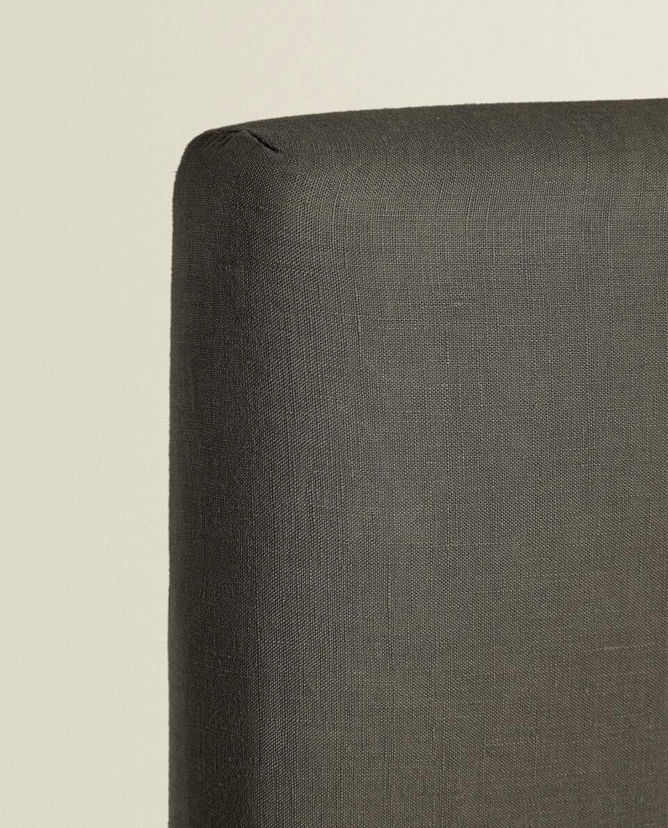HEADBOARD WITH LINEN COVER