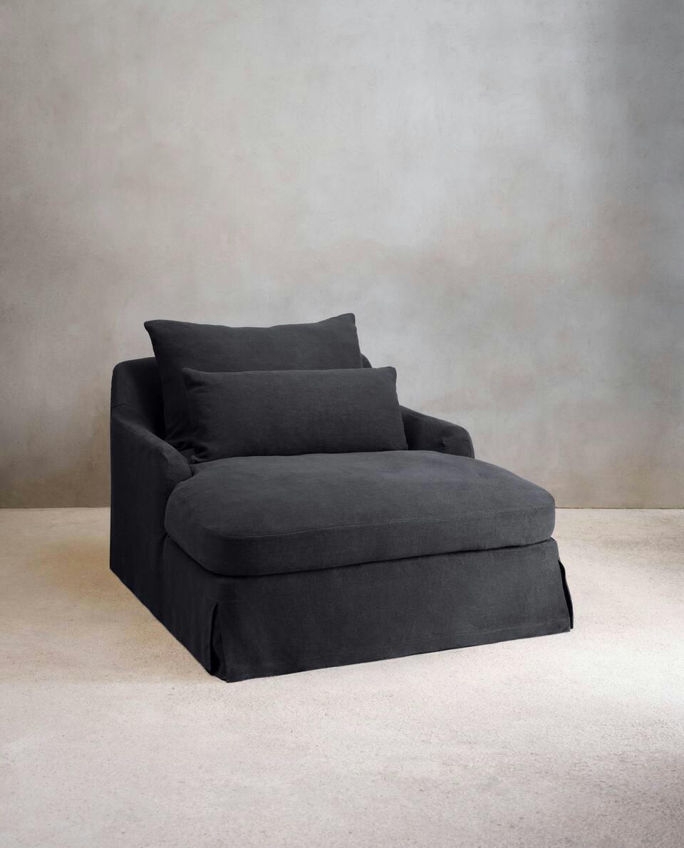LOVESEAT 01