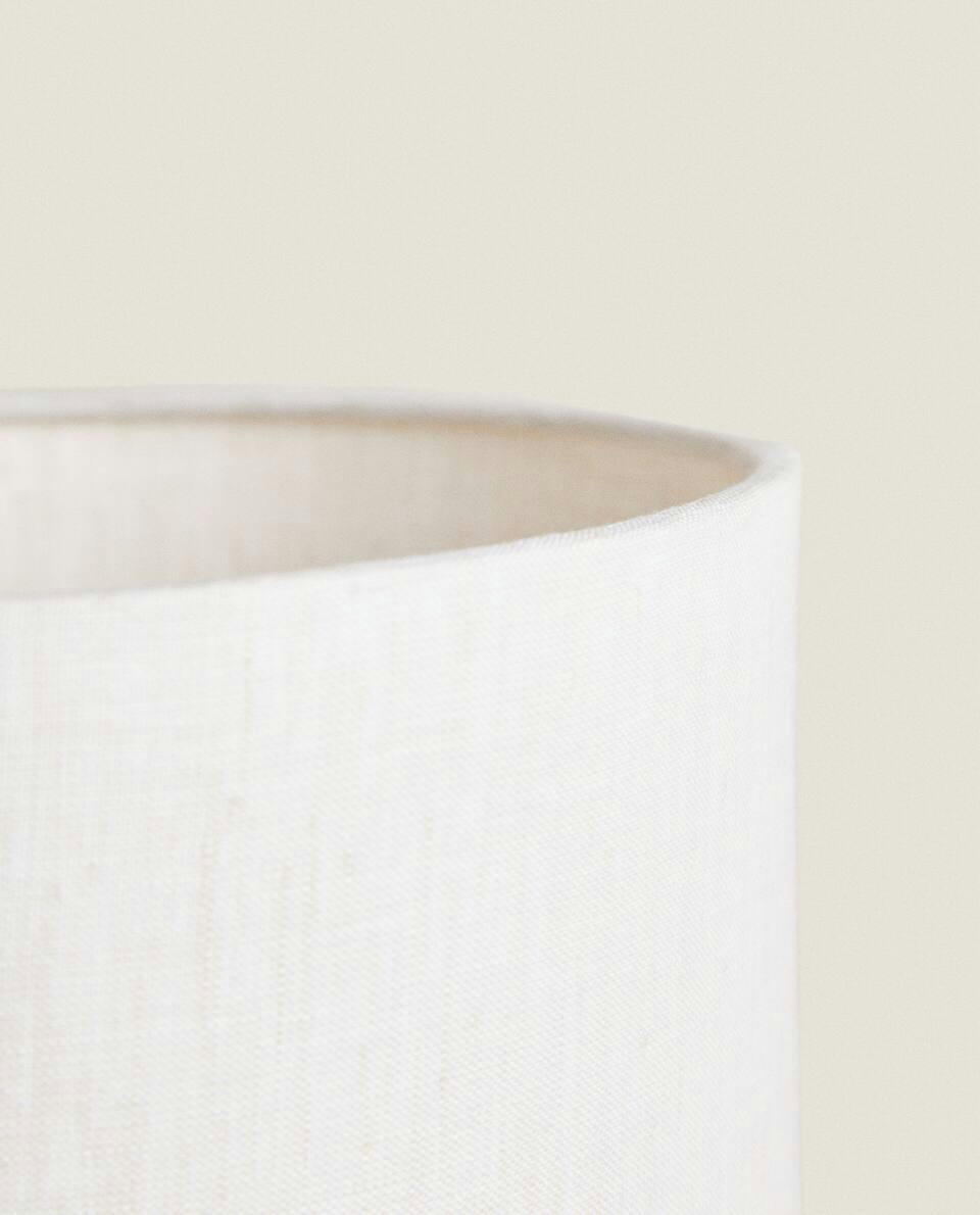 LAMP WITH WOODEN BASE