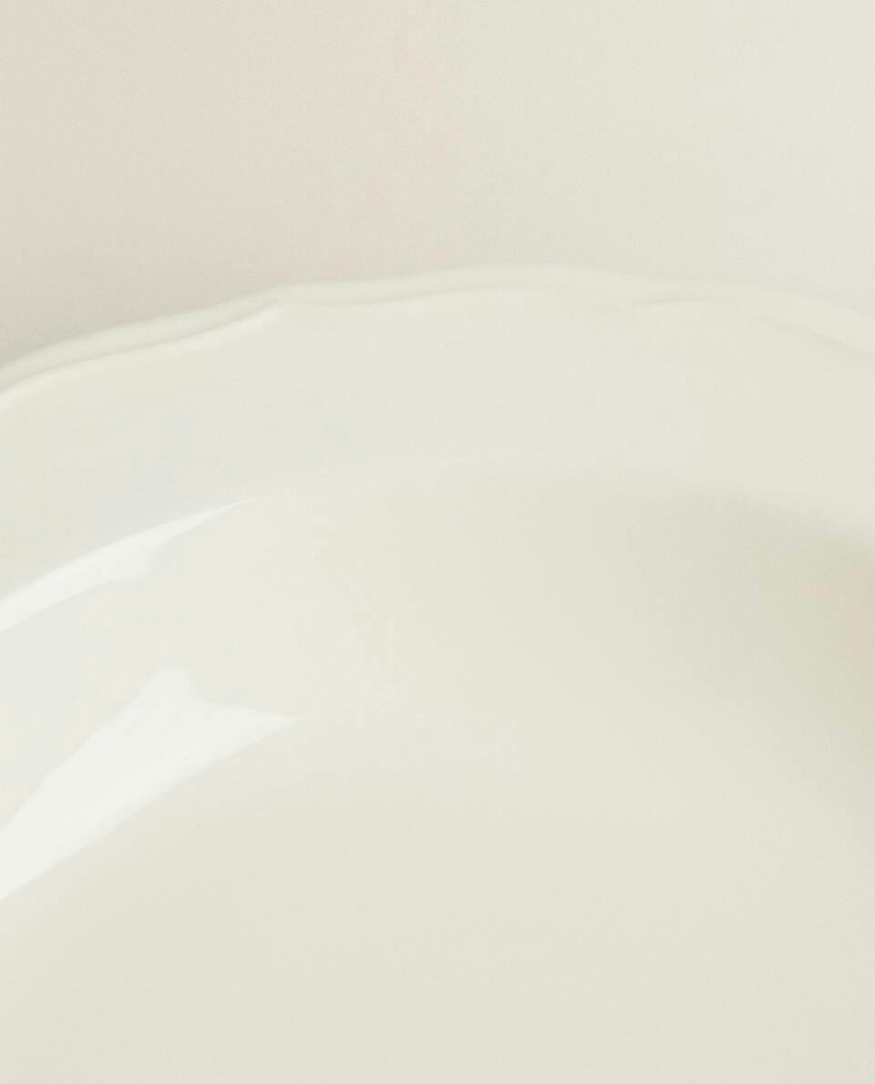EARTHENWARE SOUP PLATE WITH RAISED-DESIGN EDGE