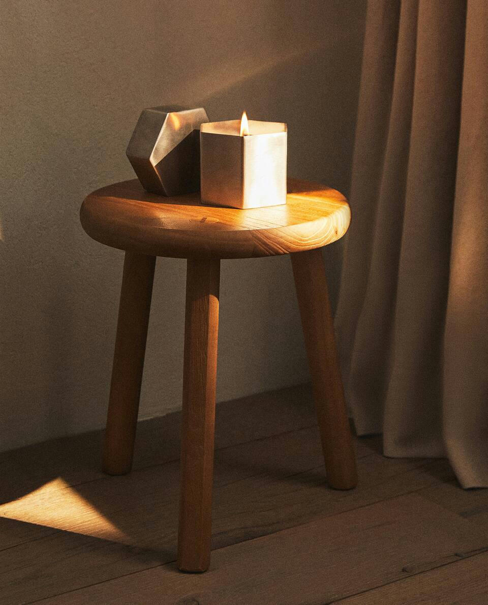 ROUND ELM STOOL