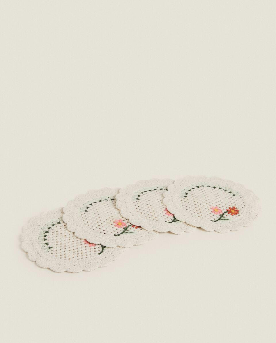 EMBROIDERED COTTON COASTERS PACK (PACK OF 4)