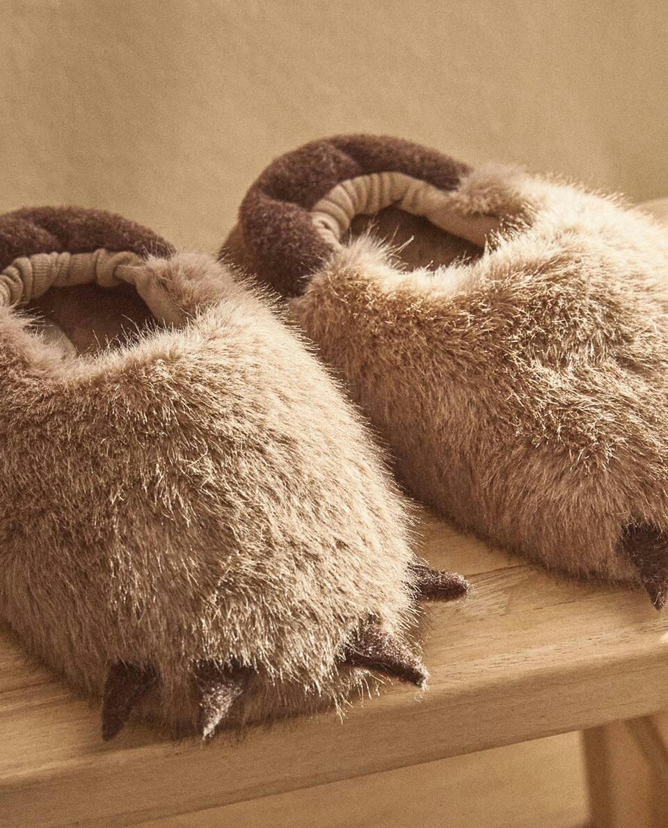 PAW SLIPPERS