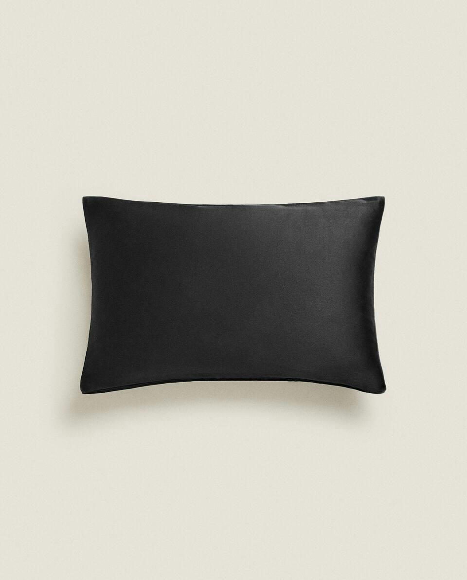 PLEATED CUSHION COVER