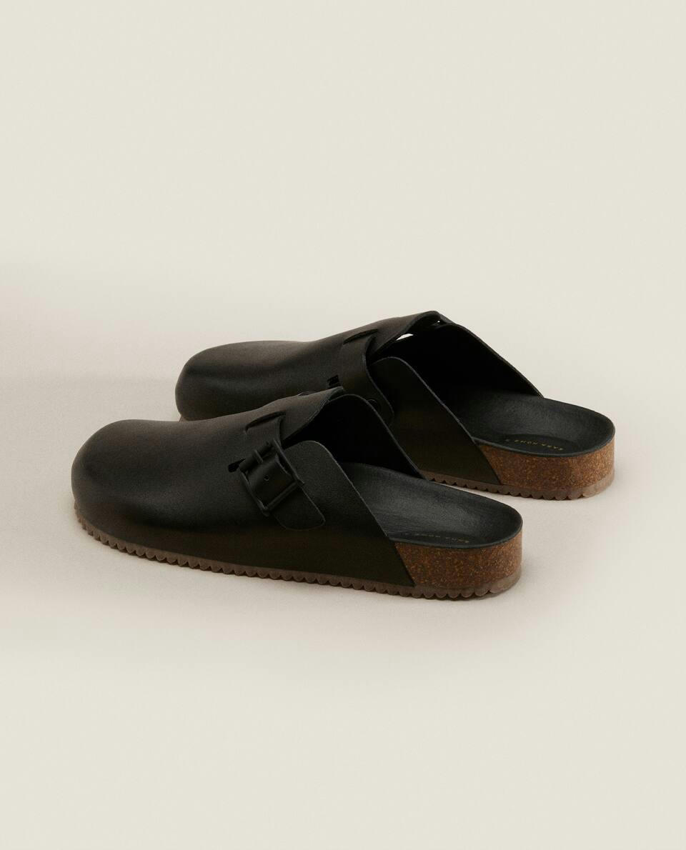 LEATHER CLOGS WITH BUCKLES