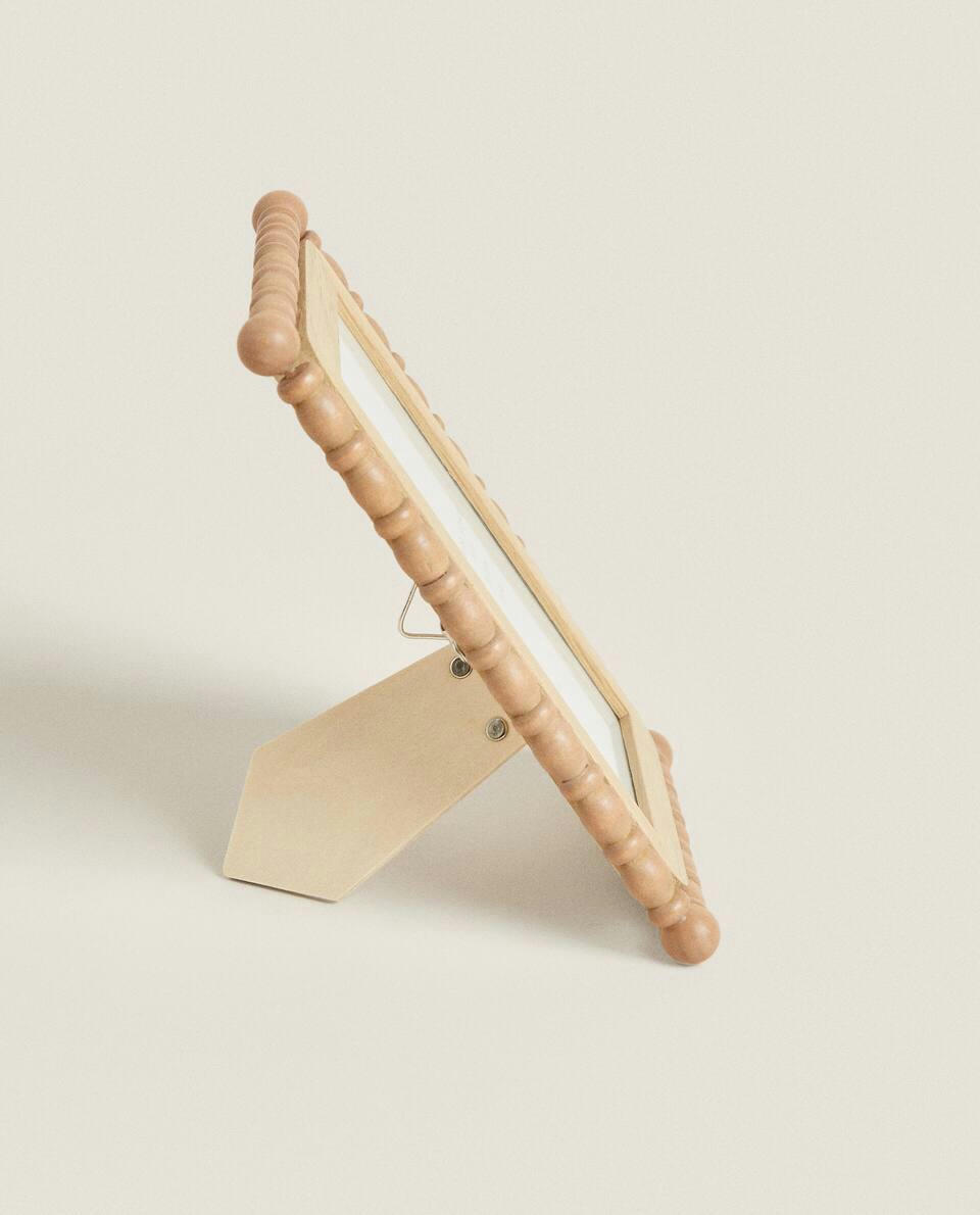 SMALL WOODEN PHOTO FRAME