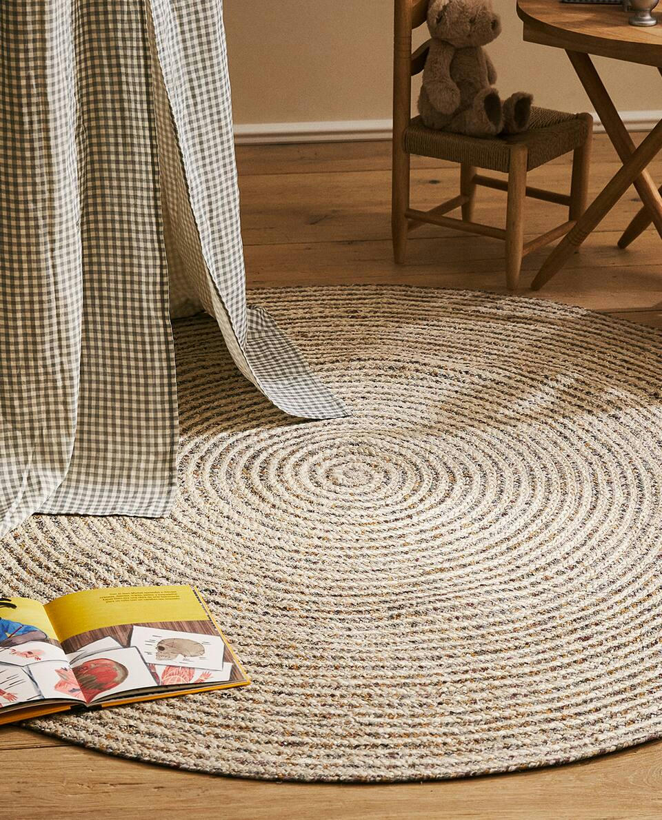 CHILREN’S ROUND WOVEN RUG