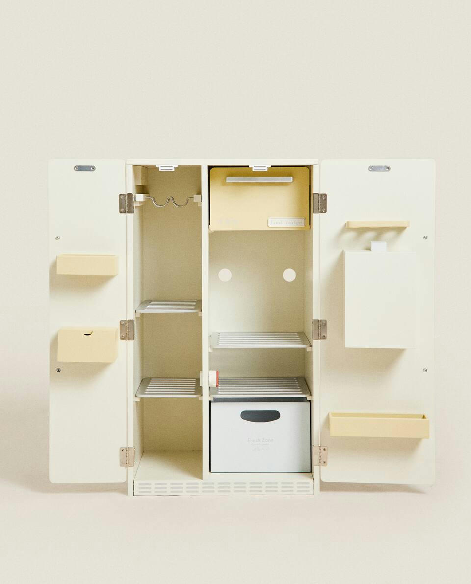 CHILDREN’S WOODEN DOUBLE DOOR FRIDGE TOY