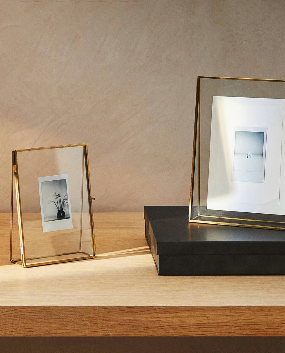 TRIANGULAR STRUCTURE FRAME