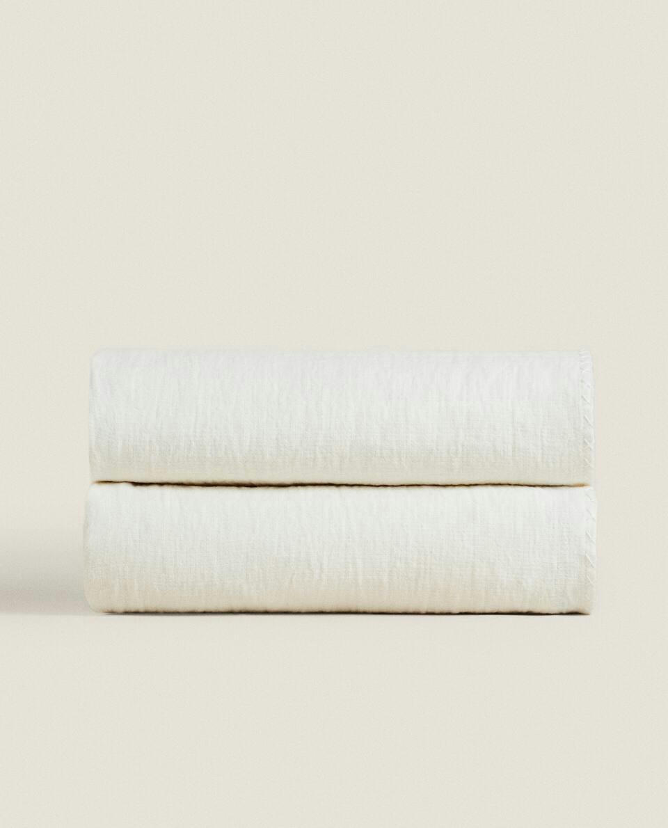 LINEN BLANKET