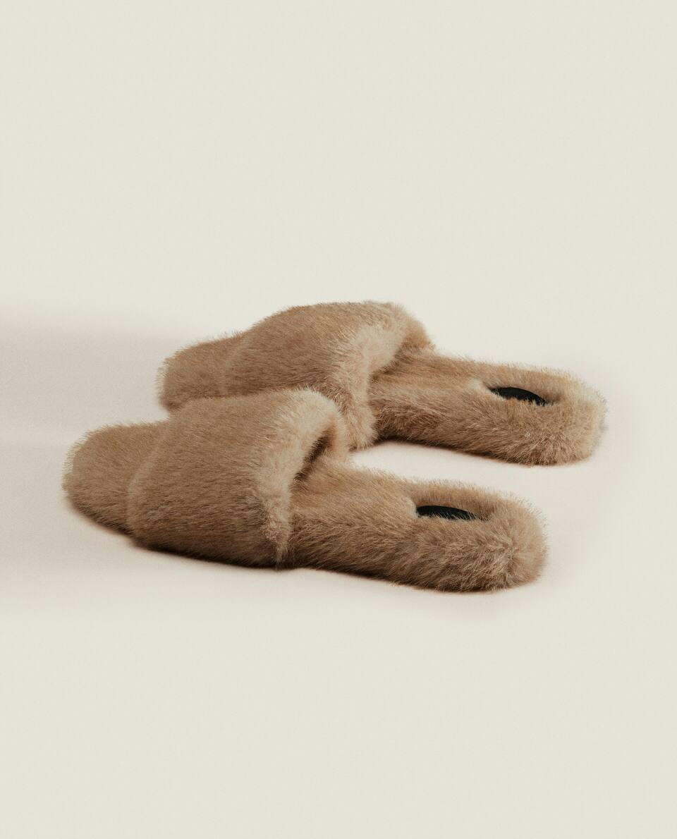 FAUX FUR SLIDER SLIPPERS