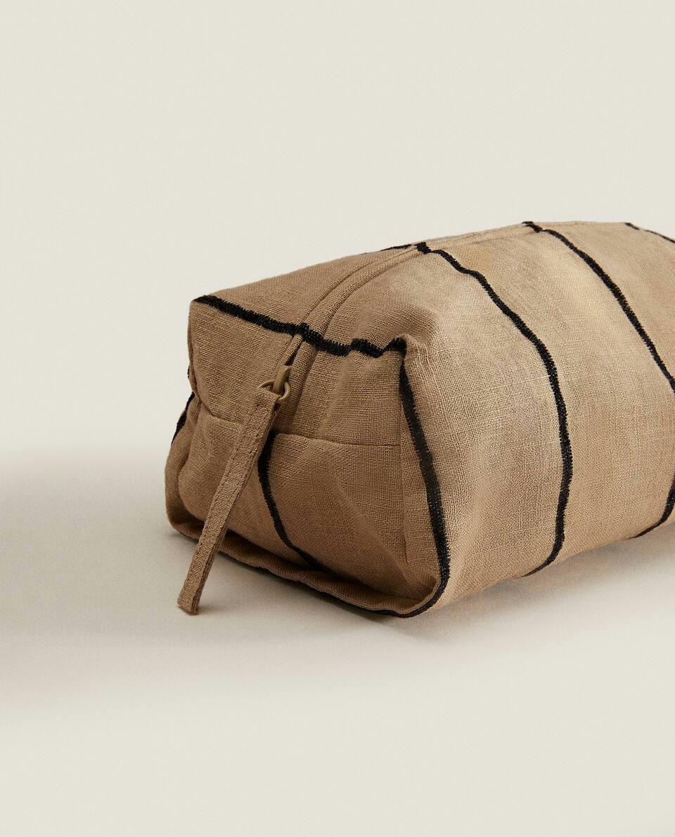STRIPED FABRIC TOILETRY BAG