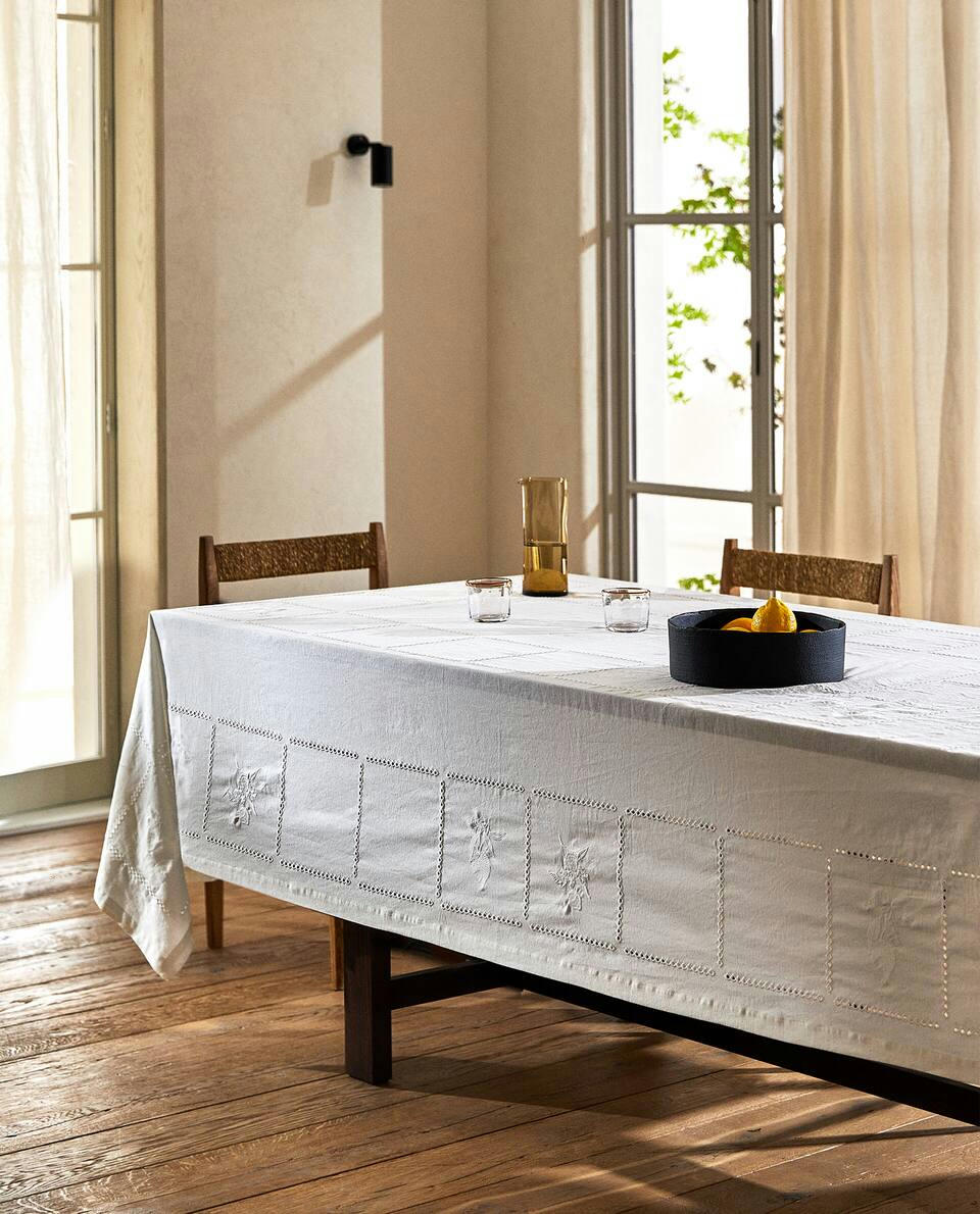 EMBROIDERED LINEN BLEND TABLECLOTH