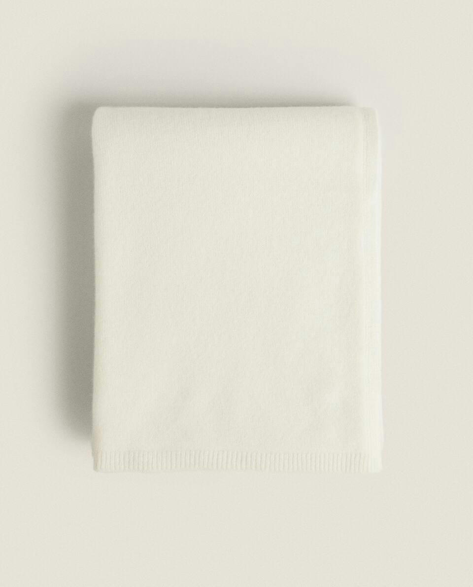 CASHMERE KNIT BLANKET