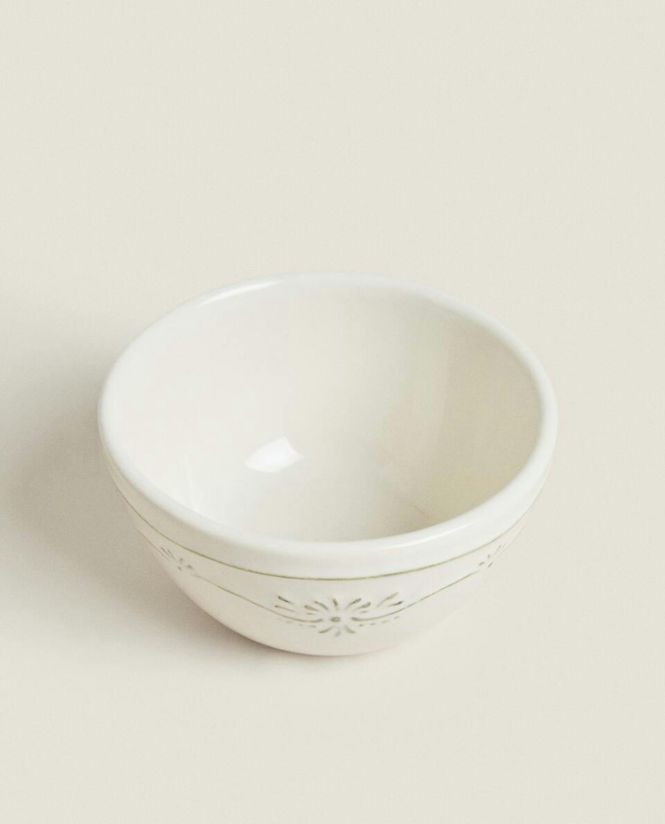 EARTHENWARE MINI BOWL WITH RAISED CHRISTMAS DESIGN