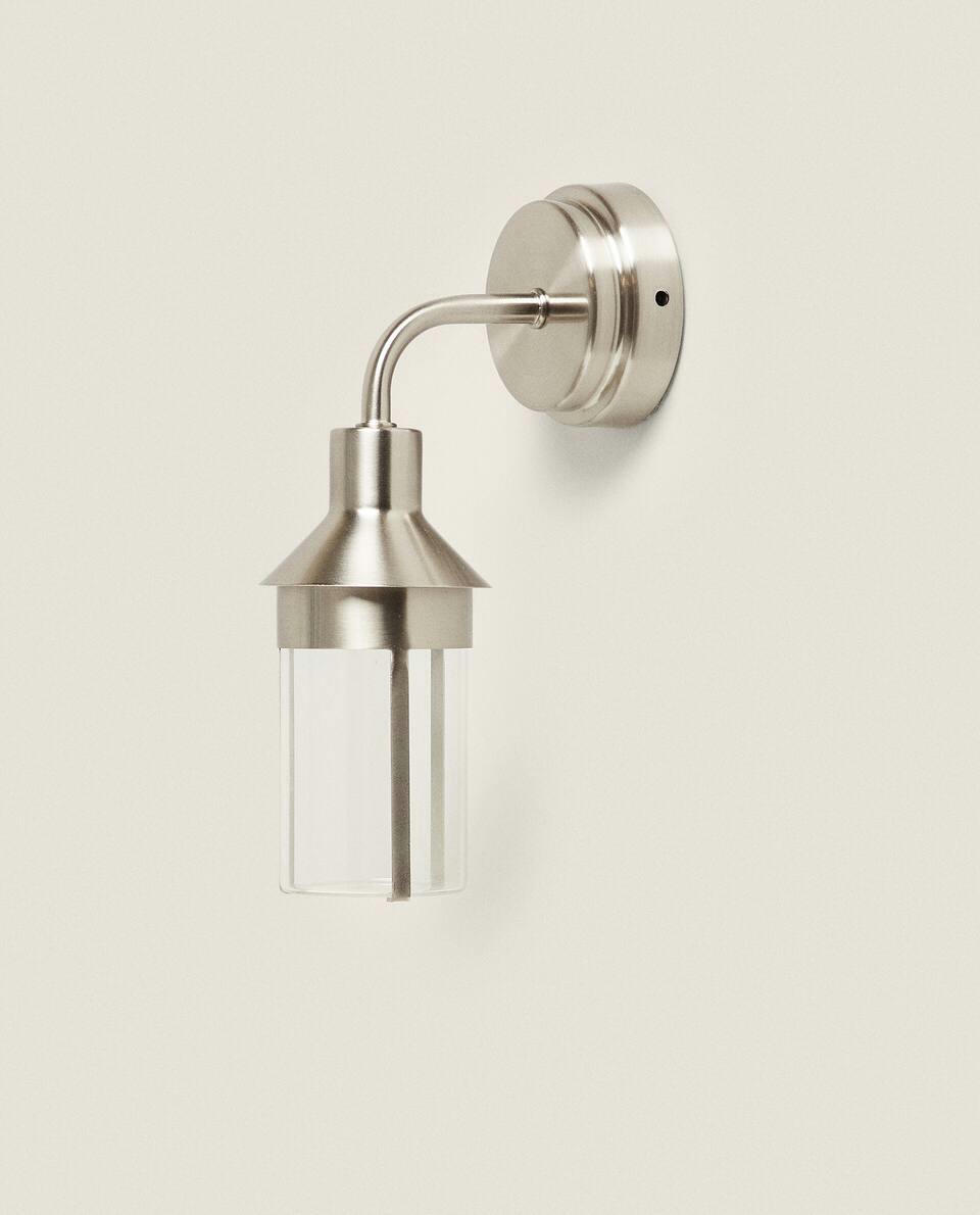 ALUMINIUM WALL APPLIQUé