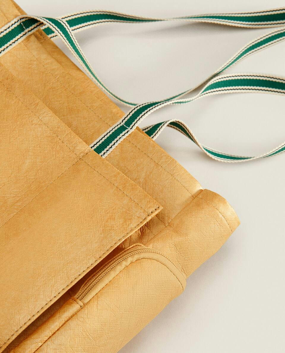 SHOPPING BAG WITH PAPER COMPARTMENTS