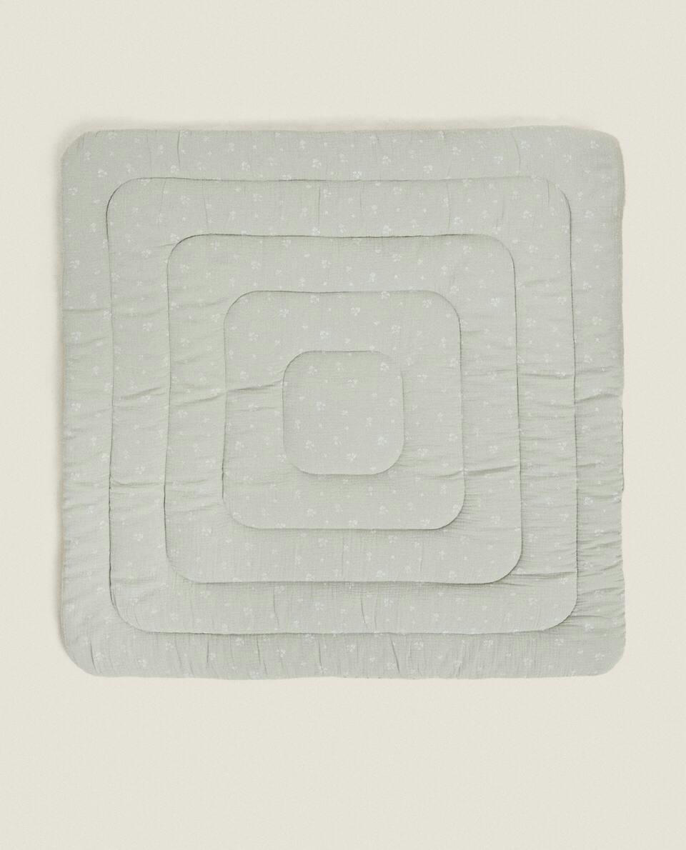 CLOVER PRINT PLAY RUG