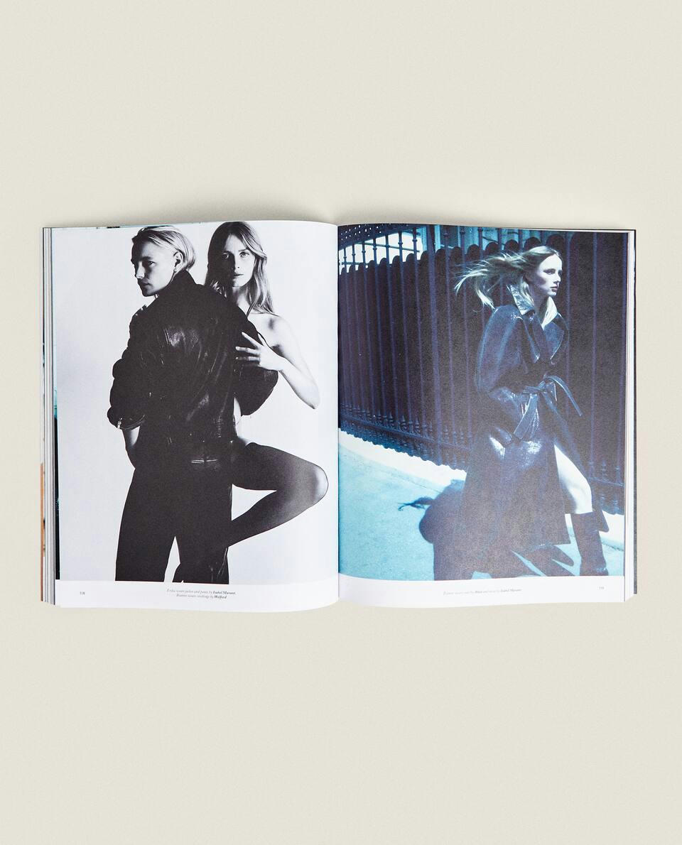 HOLIDAY N392 PARIS JULIA NOBIS