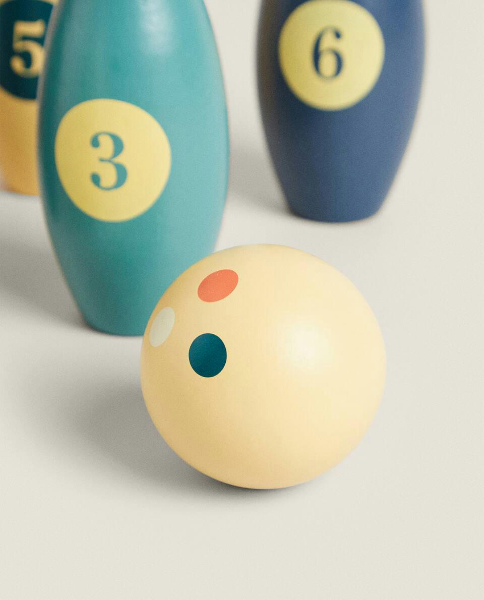 CHILDREN'S LE PETIT NICOLAS ? BOWLING SET