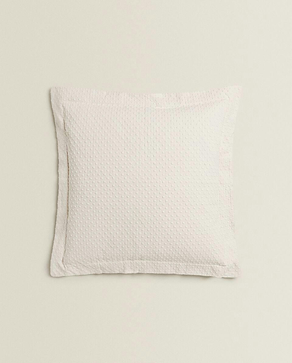 CUSHION COVER WITH POLKA DOT DESIGN