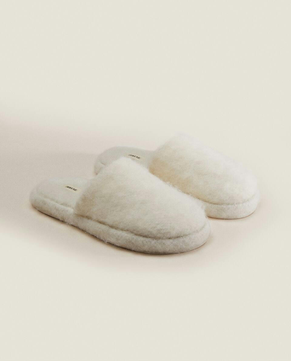 WARM WOOL BLEND SLIPPERS