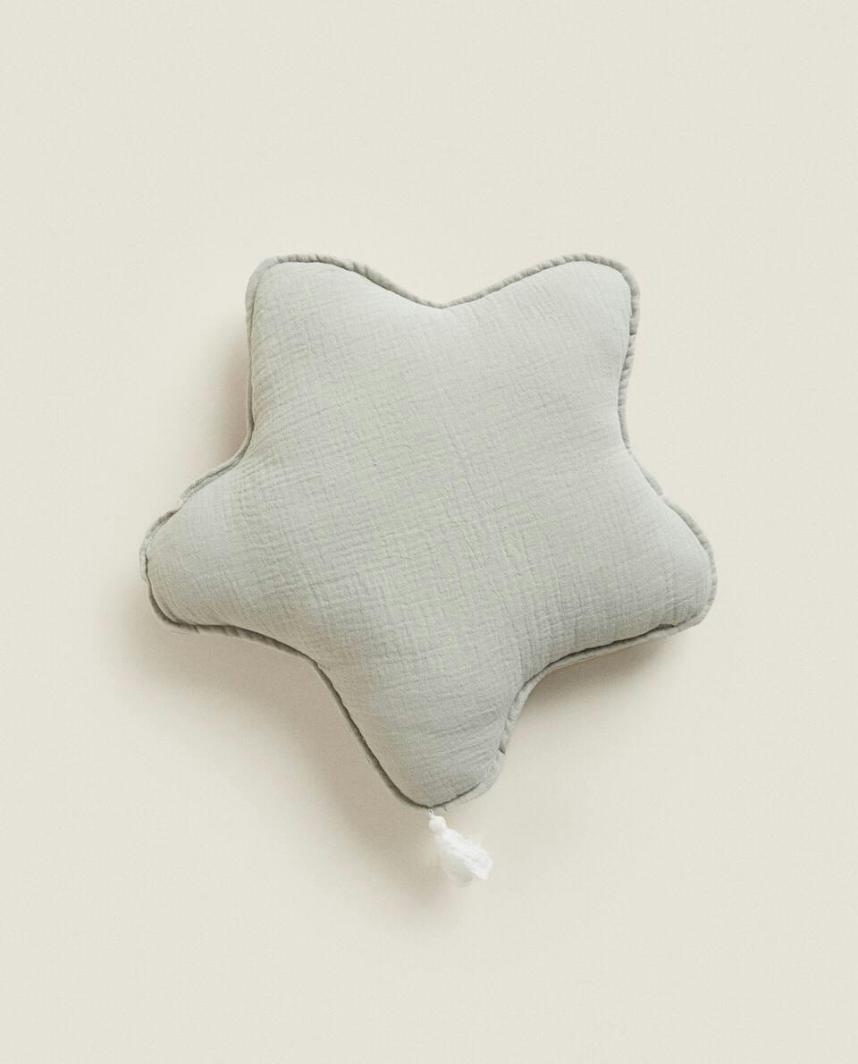 MUSLIN STAR CUSHION