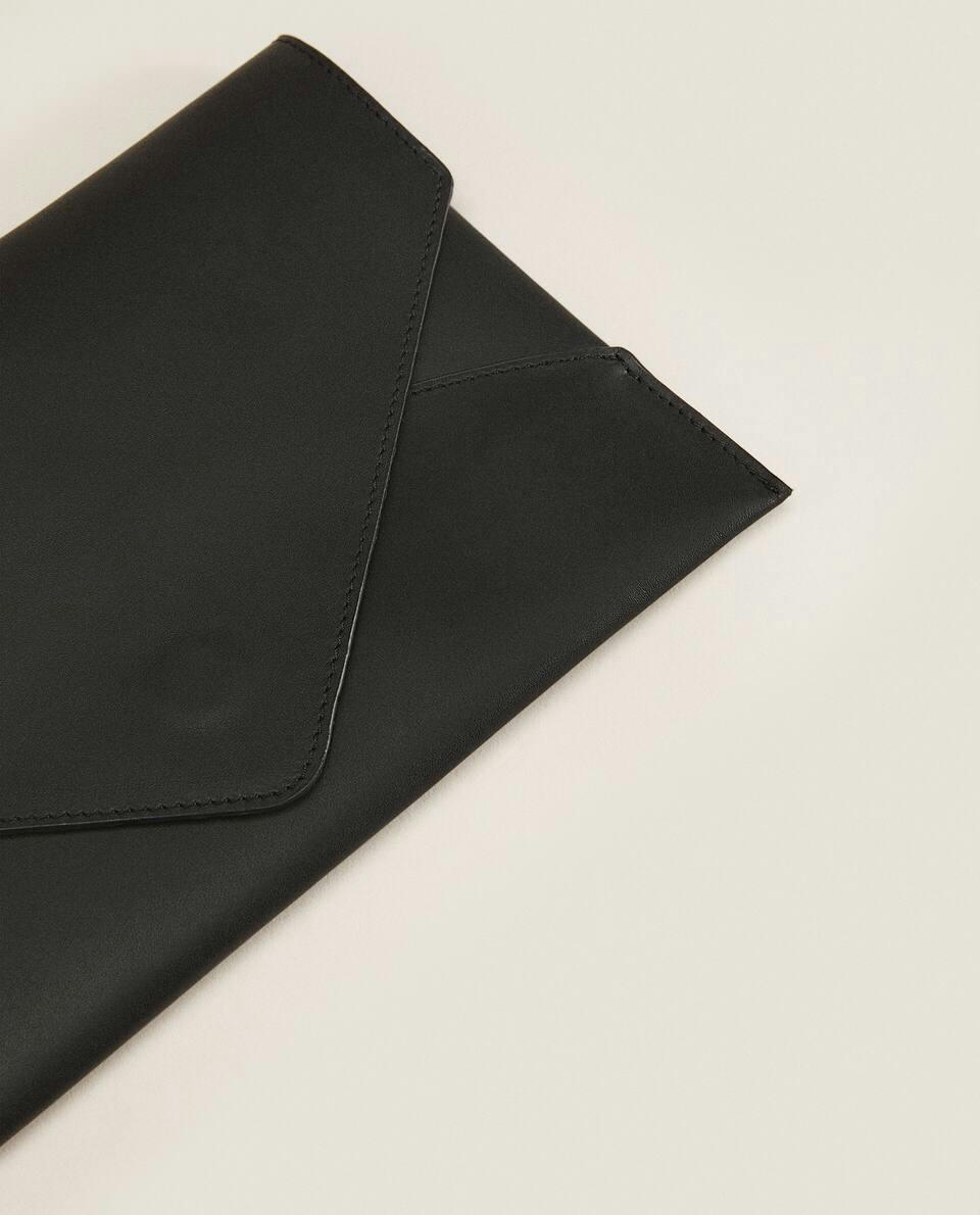 LEATHER DOCUMENT HOLDER CLUTCH